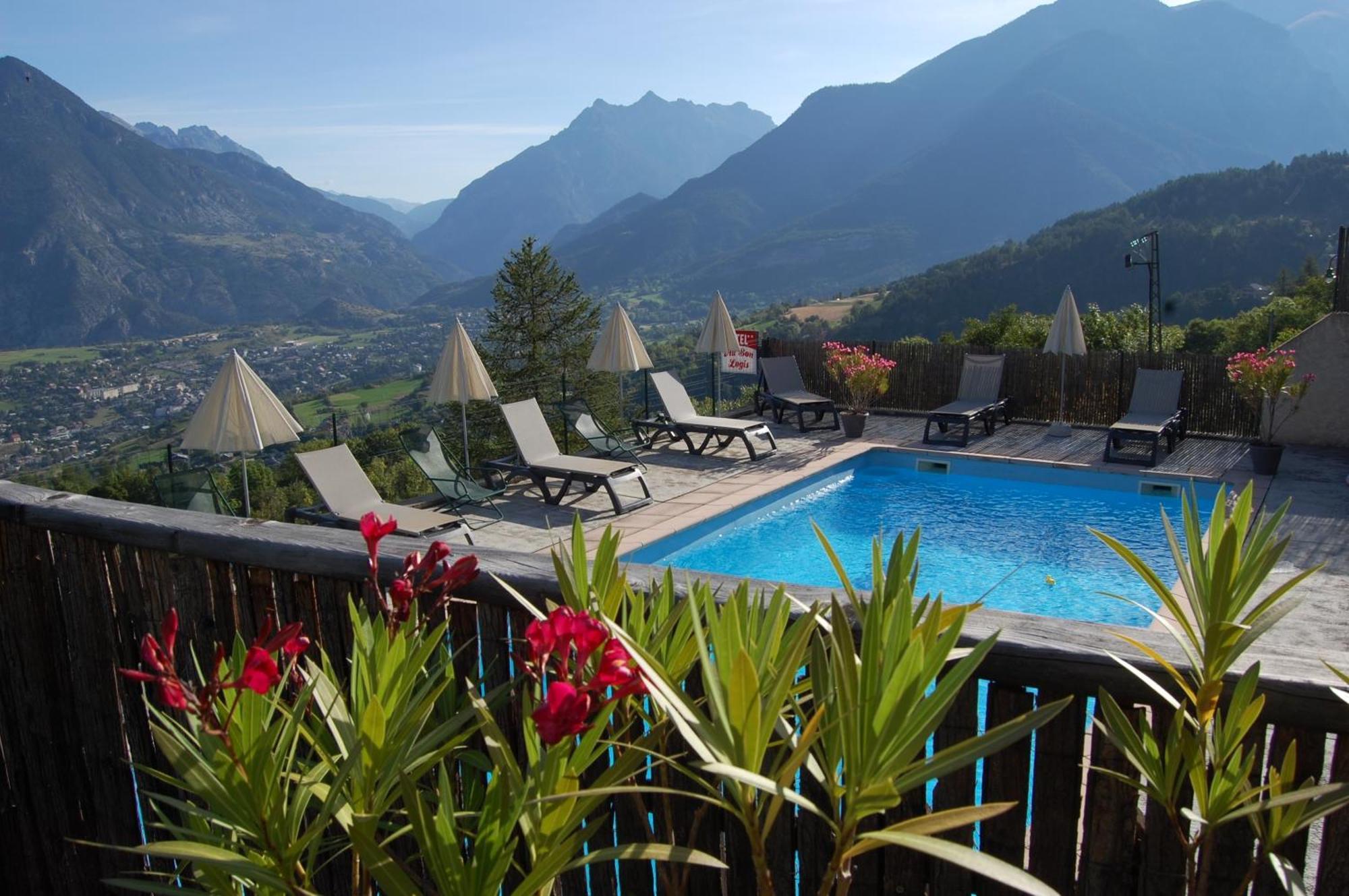 Au Bon Logis Hotel Risoul Exterior photo